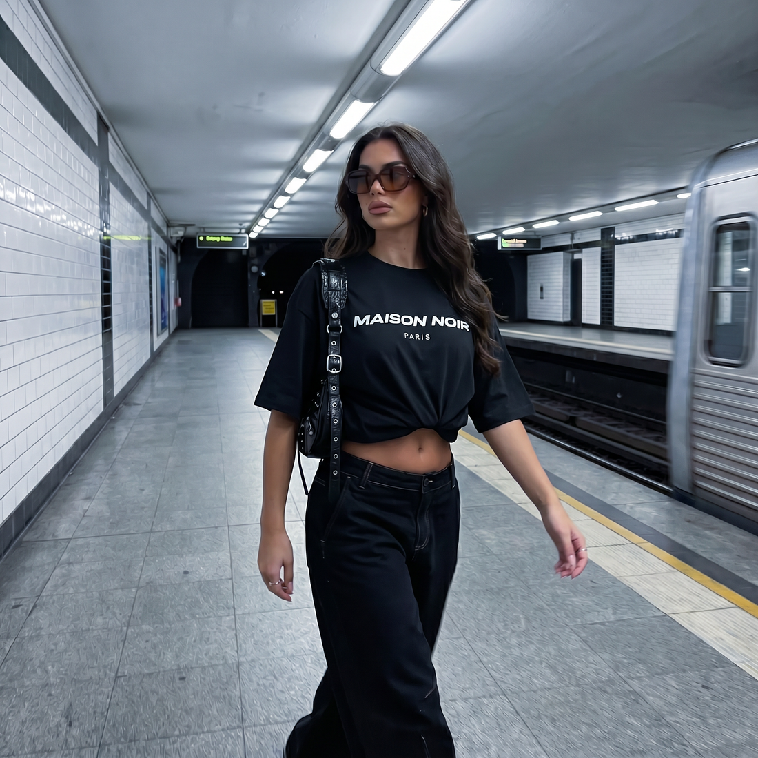 Camiseta Noir Paris — 4